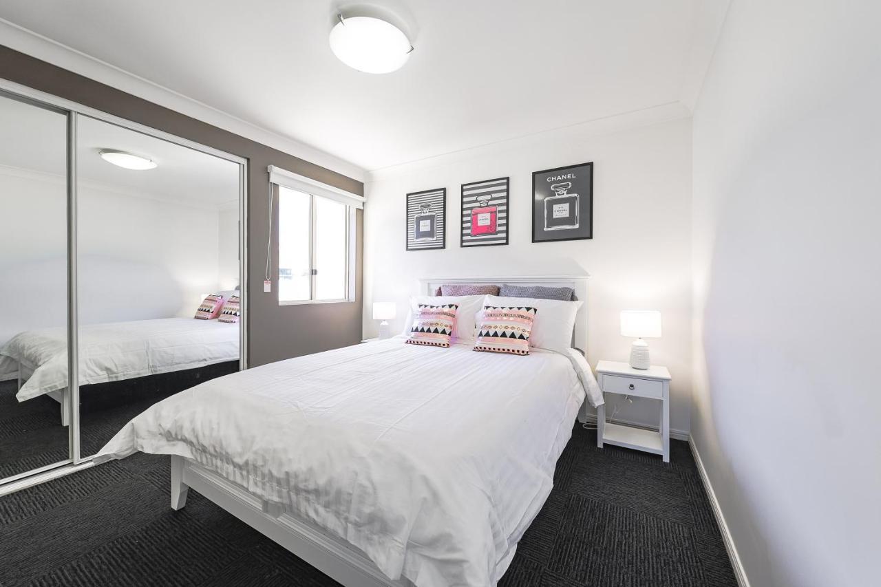 Calamvale Business Or Holiday Like Home Brisbane Exterior photo