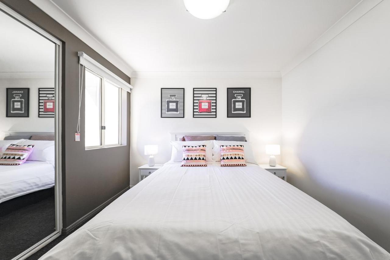 Calamvale Business Or Holiday Like Home Brisbane Exterior photo