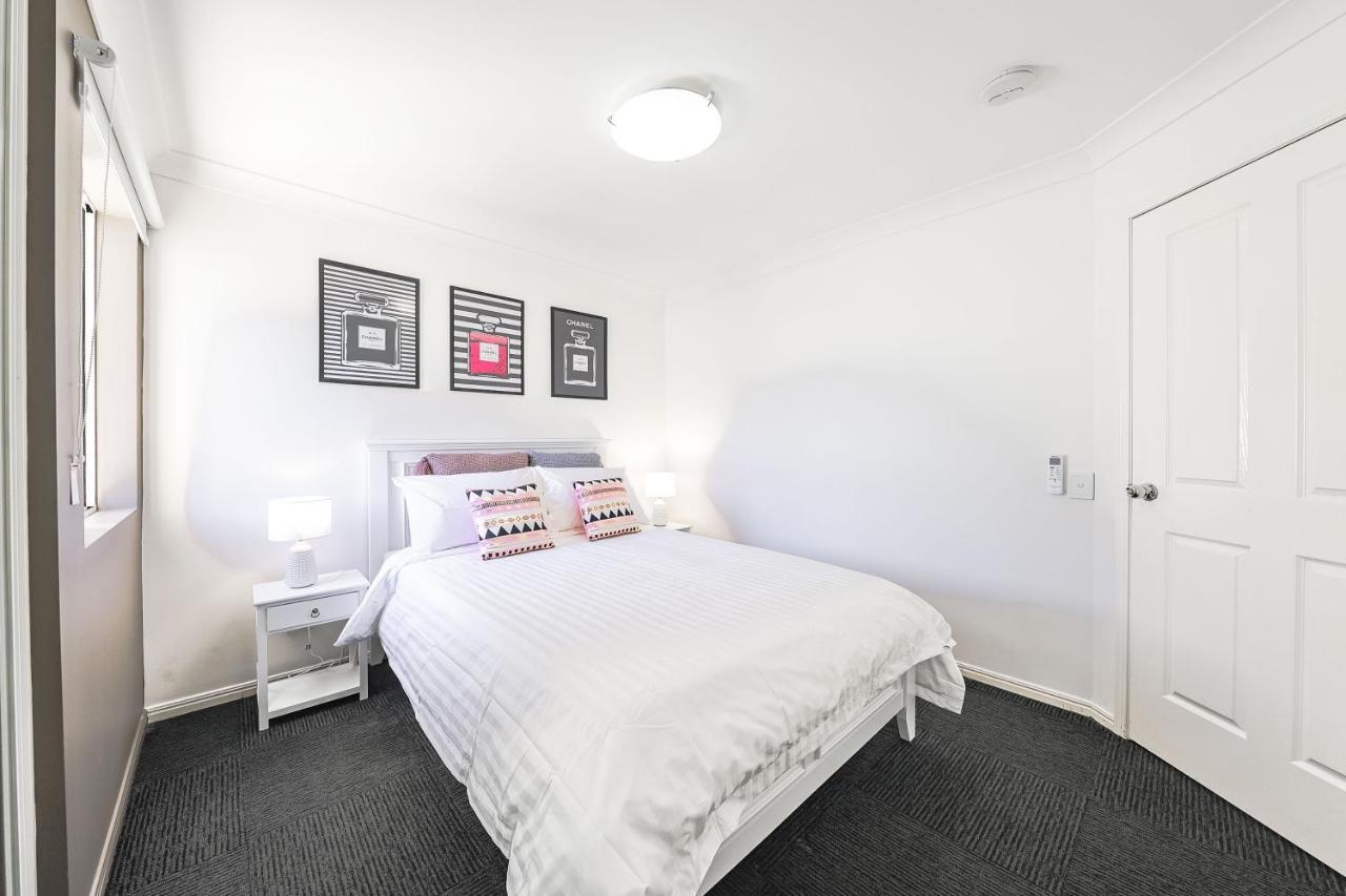 Calamvale Business Or Holiday Like Home Brisbane Exterior photo